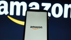 Amazon steht in der Kritik: Mitarbeiter sollen sensible Daten verkauft haben. (Foto: imago)