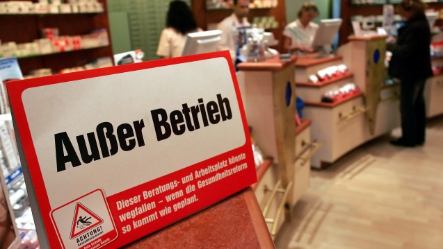 Keine Beratung vor Ort mehr: Im Münchener Stadtteil Schwabing muss ein Apotheker seine Filialapotheke aufgrund einer Mieterhöhung aufgeben. (Foto: dpa)