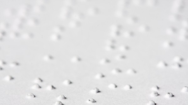 Vertauschte Braille-Etiketten und falscher Verfall