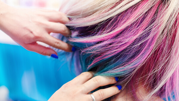 Erhöhtes Krebsrisiko durch Haarefärben?