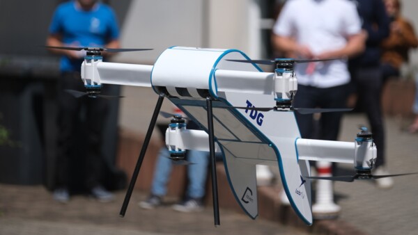 Medikamente per Drohne – erfolgreiche Testflüge in Wohngebiet