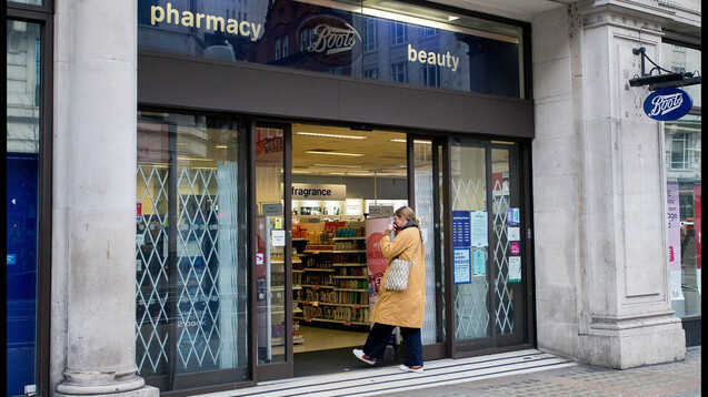 Apotheken in Großbritannien sollen künftig bei der Krebsfrüherkennung helfen. (c / Foto: MAGO / iImages)
