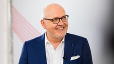 Der Apotheker und Systemmediziner Professor Harald Schmidt bei der INTERPHARM online 2022. (c / Foto: DAZ / Hahn)