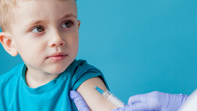 Die US-amerikanische Arzneimittelbehörde FDA erteilte Comirnaty®, dem COVID-19-Impfstoff von Pfizer/Biontech, am 29. Oktober die Notfallzulassung für die Impfung bei Kindern im Alter zwischen fünf und elf Jahren.&nbsp;(s / Foto:&nbsp;volody10 / AdobeStock)