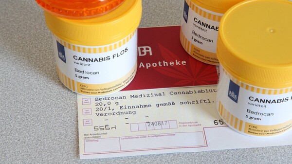 AMK: Apotheken haben bei Cannabis eine besondere Verantwortung