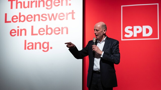 Wolfgang Tiefensee ist Spitzenkandidat der SPD in Thüringen. Seine Partei hat ein Wahlprogramm beschlossen, in dem vor den Gefahren des Arzneimittel-Versandhandels gewarnt und die Gleichpreisigkeit gefordert wird. (Foto: Imago)