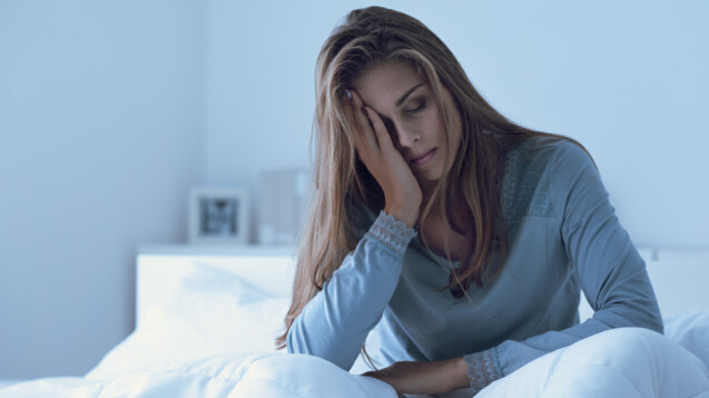 Schlafstörungen werden aktuell häufig von Patienten als ein Symptom einer COVID-19-Erkrankung genannt. (Foto: StockPhotoPro/AdobeStock)