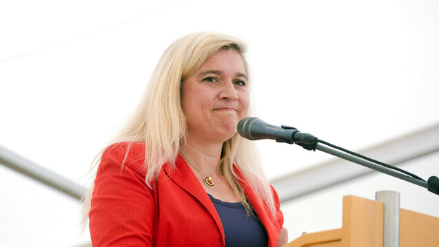 Laut Bayerns Gesundheitsministerin Melanie Huml (CSU) hat das Bundeswirtschaftsministerium Einspruch gegen das geplante Apotheken-Stärkungsgesetz eingelegt. (Foto: imago images/Alexander Pohl)