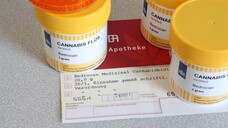 Viele Apotheken haben Cannabis-Rezepte wegen Fehlern im Hash-Code zurückbekommen. (c / Foto: IMAGO / epd)