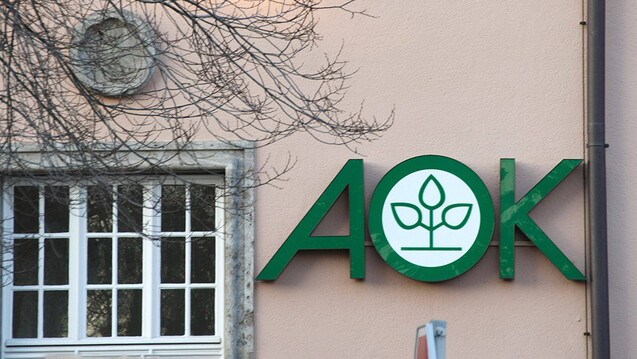 Die AOK Bayern meldet in den letzten zwei Jahren besonders viele Betrugsfälle im Pflegebereich aufgrund von Abrechnung nicht erbrachter Leistungen oder Fälschung von Abrechnungsunterlagen. (Foto: imago images / IPA Photo)