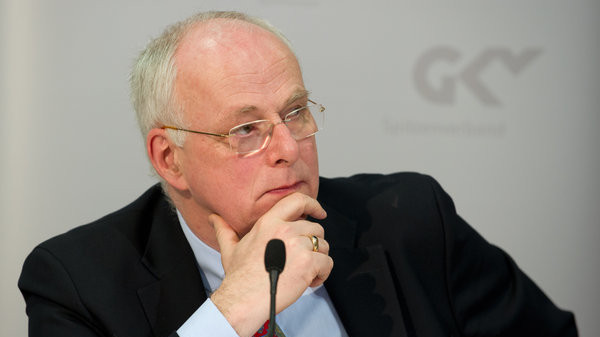 Johann-Magnus von Stackelberg, Vize-Chef des GKV-Spitzenverbandes, hat mit DAZ.online gesprochen. (dpa)
