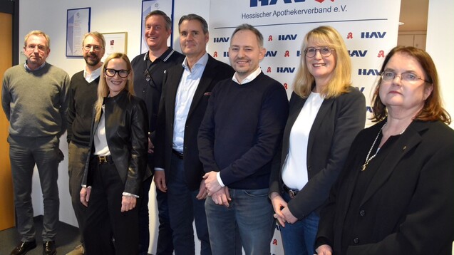 Der neu gewählte HAV-Vorstand (von links): Stefan Räuber, Leif Harmsen, Miriam Oster, Dr. Guido Kruse, Holger Seyfarth, Florian Meissl, Jeanett Wetzel und Mira Sellheim (Foto: HAV).
