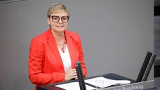 Sabine Dittmar, gesundheitspolitische Sprecherin der SPD, sitzt seit acht Jahren im Bundestag. Davor war sie als Hausärztin tätig. (c / Foto: IMAGO / Future Image)
