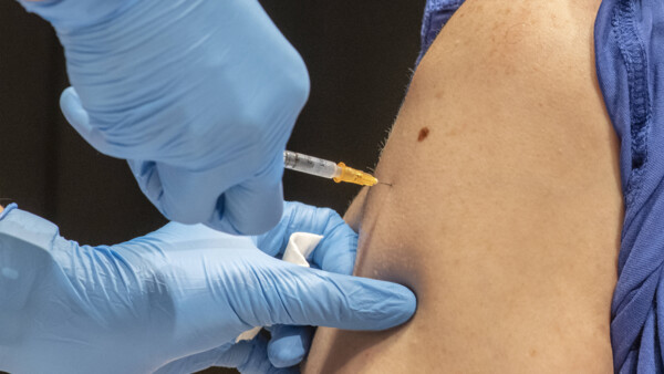 14 Millionen Dosen angepasster Biontech-Impfstoff erwartet