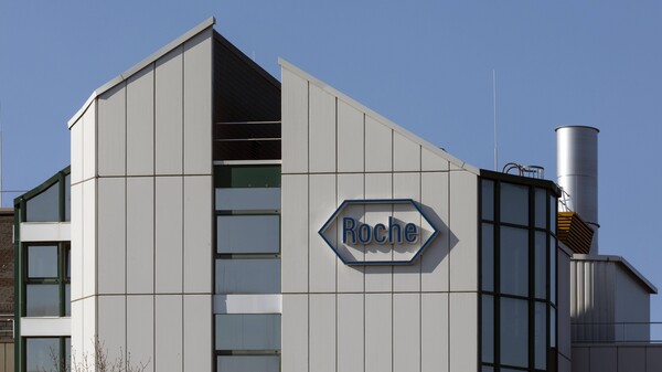 Roche hofft auf gutes zweites Halbjahr - Coronakrise belastet