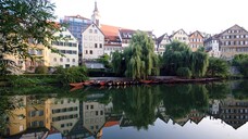 Tübingen ist zwar immer eine Reise wert, doch auch 2023 wird der Kurs „Pharmacy in Global Health“ der Uni Tübingen nur online stattfinden. (Foto: IMAGO / YAY Images)