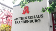 Kammerversammlung im Apothekerhaus Brandenburg: Die Apotheker blicken dieser Tage gespannt ins politische Berlin. (Foto: DAZ.online)