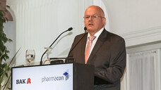 Aus dem Archiv: BAK-Präsident Andreas Kiefer beim Pharmacon in Meran im letzten Jahr. (m / Foto: DAZ)