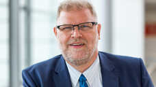Kai-Peter Siemsen wurde erneut zum Präsidenten der Apothekerkammer Hamburg gewählt. (s / Foto: AKHH)