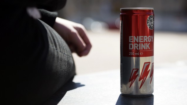 Hat erst der Energy-Drink die tödliche Dosis Koffein ausgemacht? (Foto: Emmi Korhonen / dpa)