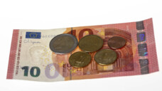 Der gesetzliche Mindestlohn steigt auf 12,41 Euro. (Foto: imago images / Future Image)