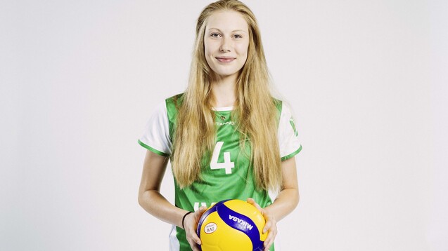 Die PTA Doreen Luther spielt beim USC Münster Volleyball in der Bundesliga und will später Pharmazie studieren. (Foto: privat)