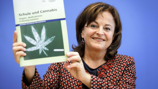 Die Drogenbeauftragte der Bundesregierung, Marlene Mortler (CSU) hat es ins Europäische Parlament geschafft. Ihren Posten als Drogenbeauftragte wird sie abgeben. Für ihre restriktive Drogenpolitik hatte Mortler massive Kritik geerntet. (r / Foto: imago images / photothek)