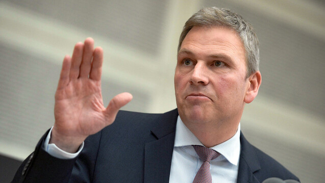 Peter Strobel (CDU), im
Saarland Minister für Finanzen und Europa, stellt sich gegen die Spahn-Pläne. (s / Foto: imago)