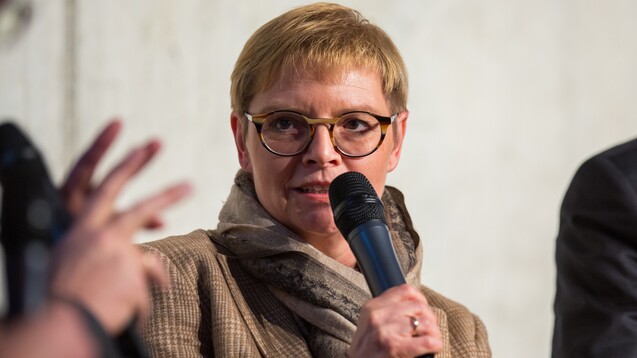 Die gesundheitspolitische Sprecherin der SPD-Bundestagsfraktion, Sabine Dittmar, findet es sinnvoll, mehr und neue Daten über die Rx-Preisbindung zu sammeln. (m / Foto: Külker)