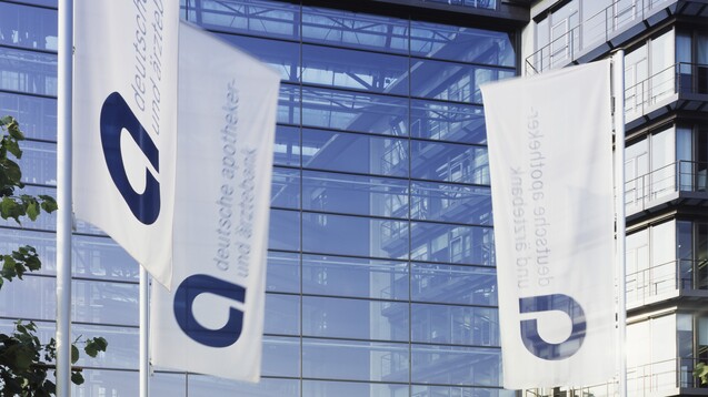 Das Kartellamt hat zugestimmt, dass die Apobank ihre Anteile an der Firmengruppe Dr. Güldener ausbauen darf. (c / Foto: Apobank)