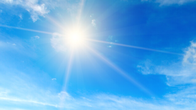Die Sonne sendet Licht unterschiedlicher Wellenlänge aus, was machen die einzelnen Strahlen? (Foto:&nbsp;alinamd / stock.adobe.com)