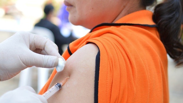 Problematisch: Polio-Impfstoffe sind derzeit rar (Foto: kuarmungadd / Fotolia)