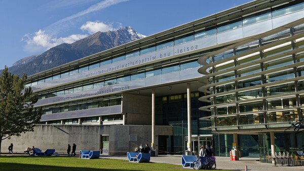 Innsbruck: Vorerst keine Auswahlverfahren für „Erstis“ in Pharmazie