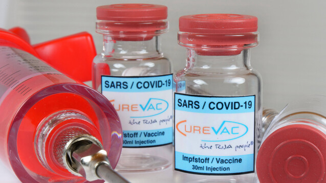 Curevac und Bayer arbeiten gemeinsam weiter an CVnCoV, dem Corona-Impfstoffkandidaten von Curevac. (Foto: imago images / Martin Wagner)