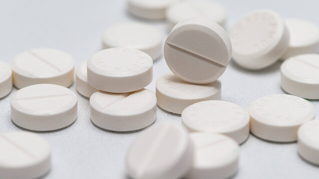 Paracetamol gehört zu den bekanntesten Schmerz- und Fiebermitteln.&nbsp;Eine Vergiftung ist ein Grund für die Einweisung ins Krankenhaus. (Foto: IMAGO / MiS)