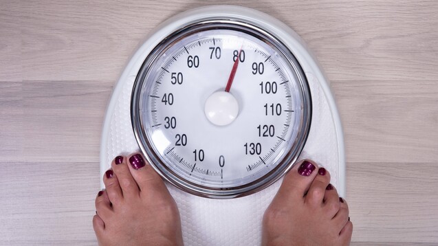 Mehr als zwei Kilogramm soll jeder übergewichtige Brite abspecken. (Foto: imago images / Panthermedia)&nbsp;