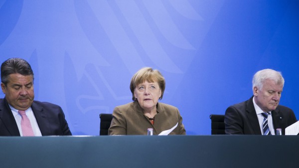 Entscheiden Merkel, Seehofer und Gabriel über das Rx-Versandverbot?