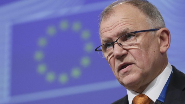 Gröhe spricht mit EU-Kommissar über das Rx-Versandverbot