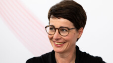 Claudia Mettang, Syndikusanwältin beim Landesapothekerverband Baden-Württemberg, beim ApothekenRechtTag online 2023. (Foto: Moritz Hahn / DAV)
