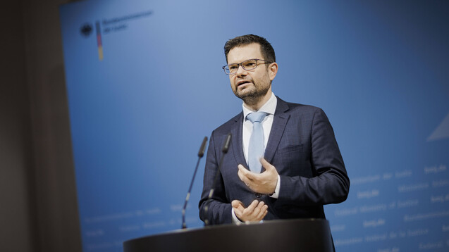 Bundesjustizminister Marco Buschmann (FDP) setzt bei der Abgabe von Cannabis zu Genusszwecken auf die Expertise der Apotheken. (Foto: IMAGO / photothek)