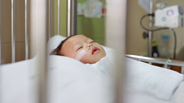 EMA empfiehlt Zulassung von Nirsevimab zur RSV-Prävention bei Babys 