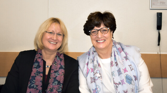Dr. Viola Schneider und Ursula Funke wurden erneut an die Spitze der Landesapothekerkammer Hessen gewählt. (Foto: LAK Hessen)