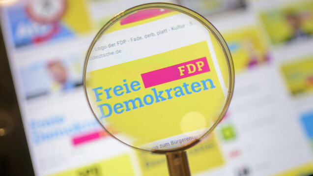 Nach den Zerwürfnissen der vergangenen Jahre nähern sich FDP und Apotheker in der AvP-Krise wieder an. (p / Foto: imago images / Ulrich Roth)