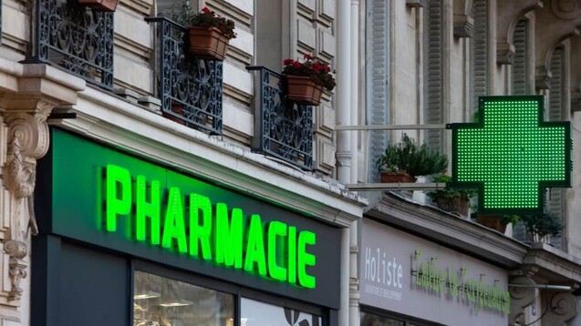 Die Apotheker in Frankreich sind mehrheitlich gegen die neue Option, Einzeldosen in Apotheken abzugeben. (m / Foto: imago images / Photo12)
