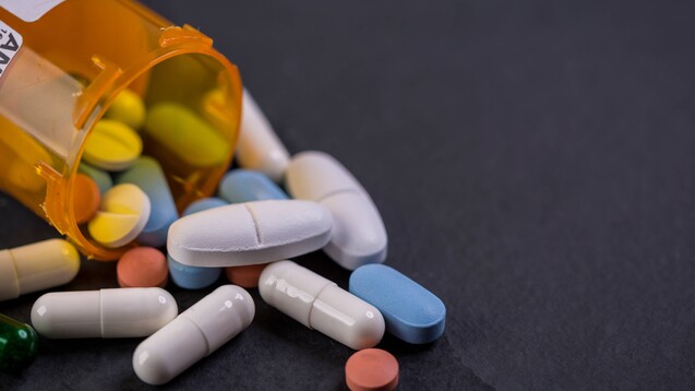 In den USA werden mehr Arzneimittel, aber weniger Opioide verschrieben (c / Foto: imago images / JuNiArt)