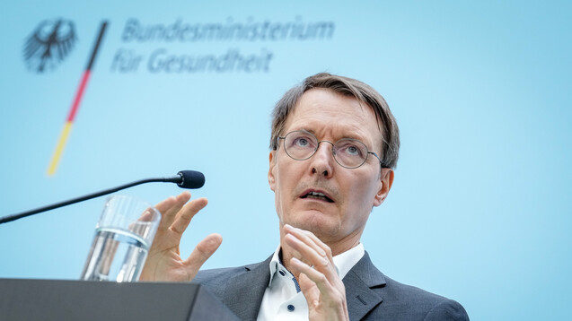 GKV-Finanzreform-Lauterbach-will-an-die-Effizienzreserven-der-Apotheken