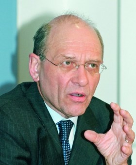 Neuer PKV-Ombudsmann: Dr. Klaus Theo Schröder