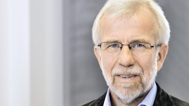 Prof. Dr. med. Wolf-Dieter Ludwig, der Vorsitzende der AkdÄ, fordert mehr Studien zu neuen Krebsmedikamenten. (Foto: AkdÄ)