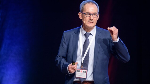 Prof. Dr. Gerd Bendas ist von CGRP als Zielstruktur bei Migräne überzeugt. (Foto: Schelbert)