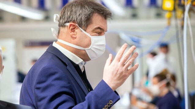 Bayerns Ministerpräsident Markus Söder rechnet mit einer Pflicht zum Tragen von Schutzmasken (s / Foto: imago images / Overstreet)